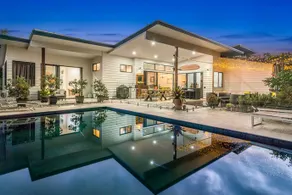 Byron Bay Luxury Holidays - Copper Sands - Image 1