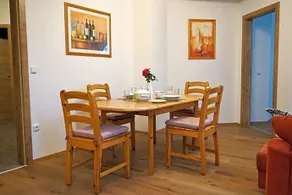Voll ausgestattete Ferienwohnung mit Garten und Terrasse | Gartenblick - Image 4