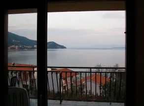 Apartment Igrane - Image 1