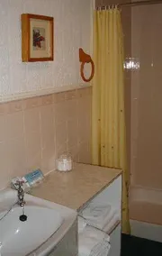 Lindsay Guest House - Image 2