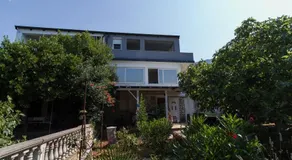 Apartment Tomo - Image 2