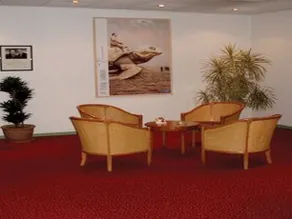 Yes Hotel - Image 3