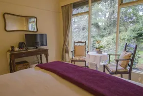 Billy Buttons Bed and Breakfast - Image 2