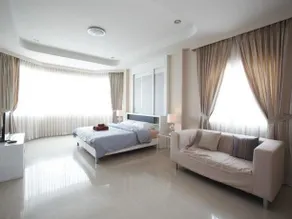 Wonderland Pool Villa - Image 2
