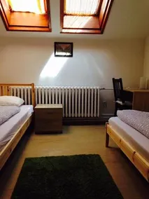 Hostel Mansard - Image 2