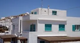 4 Season Rooms And Apartments - Image 2