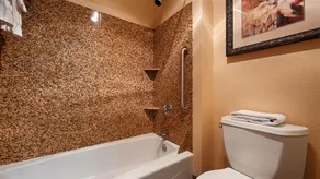 Lloyd Hotel Astoria Bayfront, an Ascend Collection Hotel - Image 5
