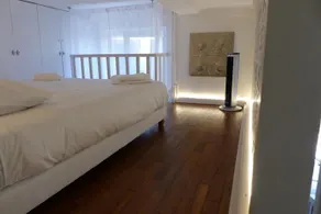 Studio In A Palace - Image 4