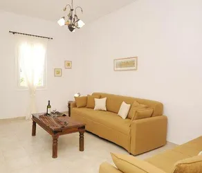 Tzane Studios & Apartments - Steps Away From Golden Beach - Image 4