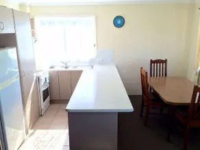 Skyline Holiday Units - Image 4