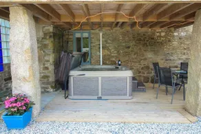 Lanxton Barn - Image 1