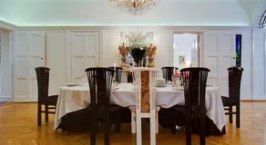 Luxury Apartments - Image 3