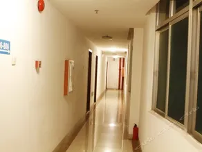Guangchu Hotel Zhanjiang - Image 4
