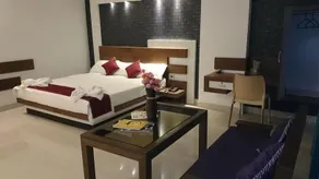 Pluspoint Suites By OYO Rooms - Image 4