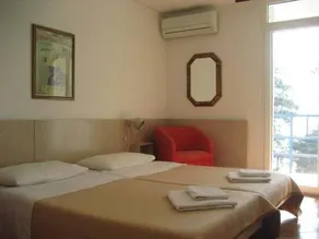Adria Beach Guest House - Image 2