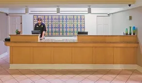 Baymont by Wyndham Lubbock - Downtown Civic Center - Image 4