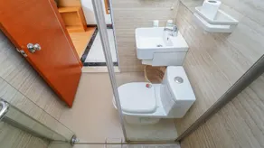 Vatica Shanghai Town Renmintang Road Hotel - Image 2