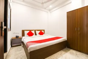 Paradise Inn by OYO Rooms - Image 5