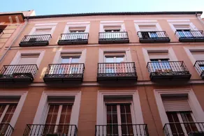 Saga Rental La Latina - Image 2