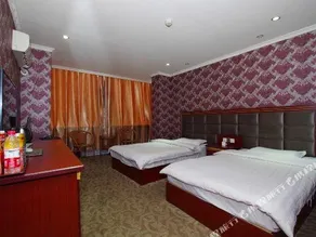 Yixin Rujia Business Hotel - Image 4