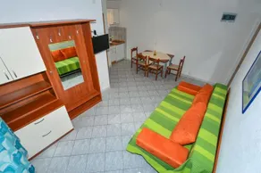 Apartmani Mustapic-Vacation Rentals Makarska proximity to beach book direct - Image 2