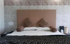 Savshanti Hill Resort - Image 3