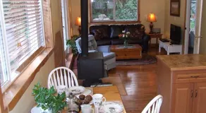 Kiaora Stables Bed and Breakfast - Image 2