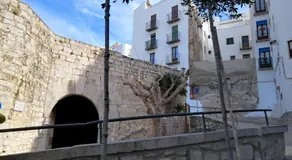 A H RENTALS Apartamento Castillo - Image 2