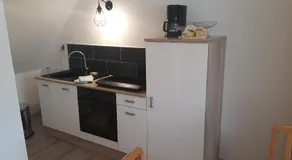 Studio au calme, à l'étage avec escalier pentu - Image 5