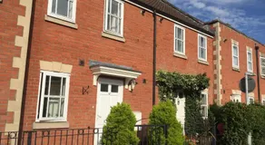 Modern Home just off Glastonbury High Street - Image 2