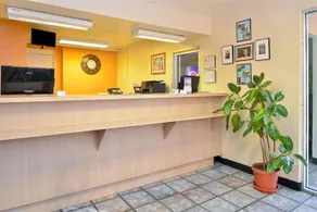 Americas Best Value Inn - Image 4