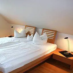 Landhotel Kuhs - Airporthotel - Image 2