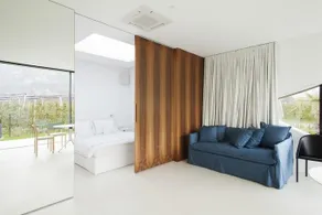 Mirror Houses - Image 3