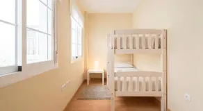 Shiny Lud Family Apartment - Image 3