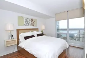 Yorkville Residence - Image 2
