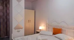 Santa Paola Apartments - Image 4