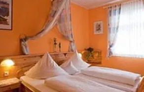Hotel Gasthof Zum Hirsch - Image 4