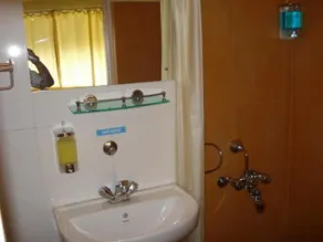 Down Town Guest House - Image 3