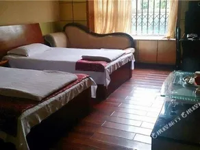 Huaying Lijing Inn - Image 4