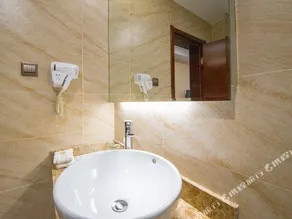 YUHUA GARDEN HOTEL - Image 2