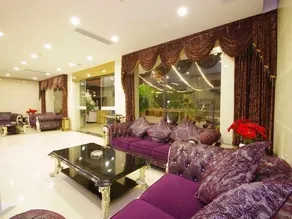XTY HOLIDAY HOTEL - Image 4