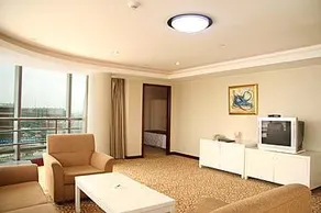Spring Hotel Beijing - Image 4