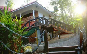 Camel Back Plantation - Image 2