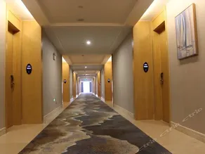 Shimao City Boutique Hotel - Image 3