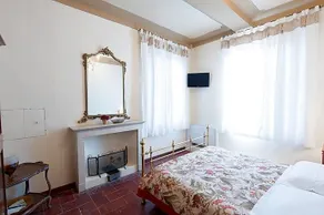 Upupa di Villa Casino Riva SANIFICAZIONE QUOTIDIANA - Image 5