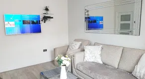 Acacia House - Image 3