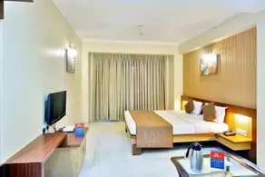 ZO Rooms Sayajigunj Kalaghoda Circle - Image 5