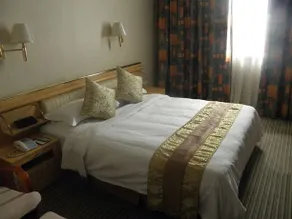 Xi'an Yan Lian Commercial Hotel - Image 4