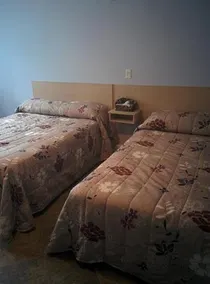 Motel les Pins - Image 3