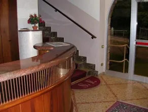 Hotel San Faustino - Image 2